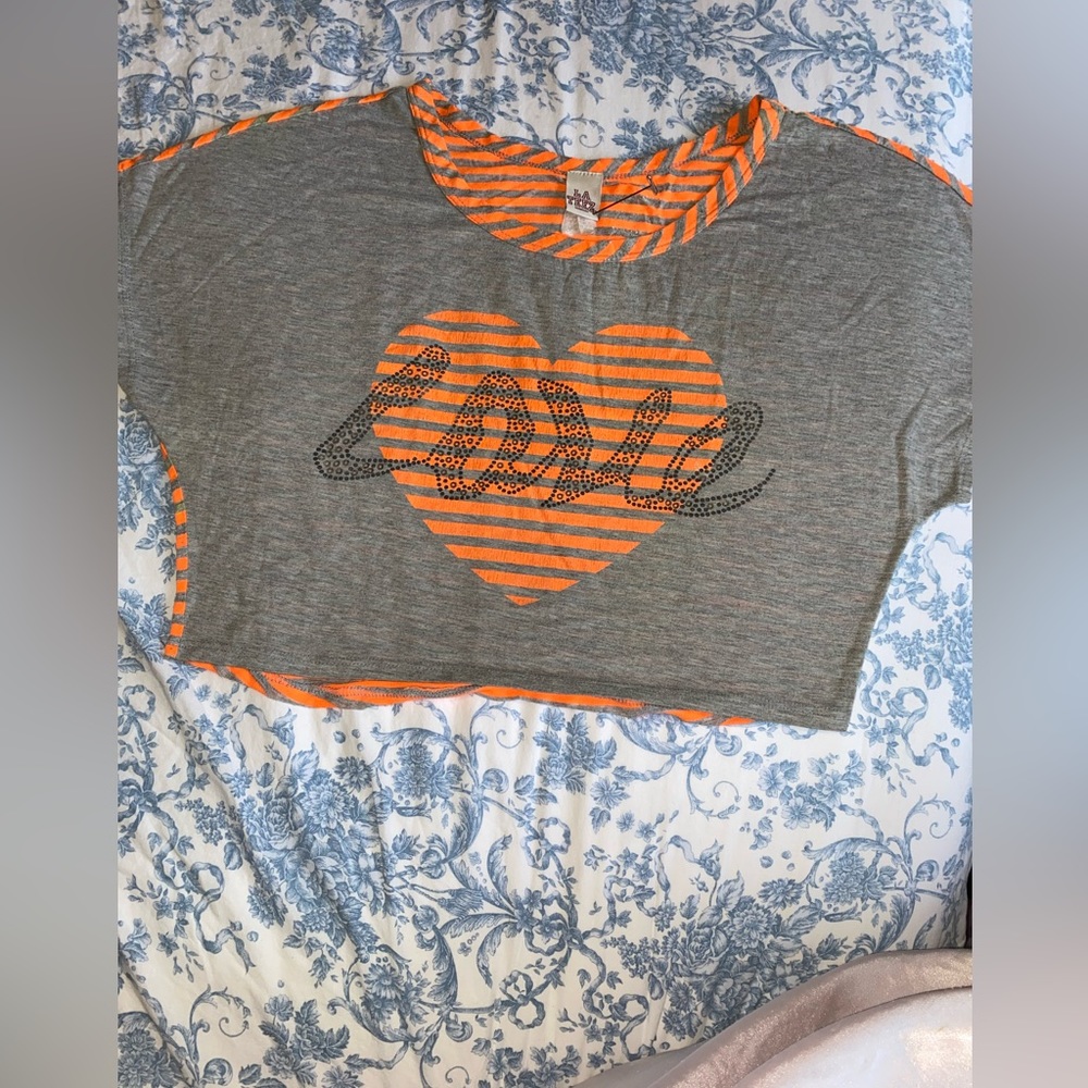 LA TEEZ love Crop Top orange stripes one size fits all pre owned one little spot